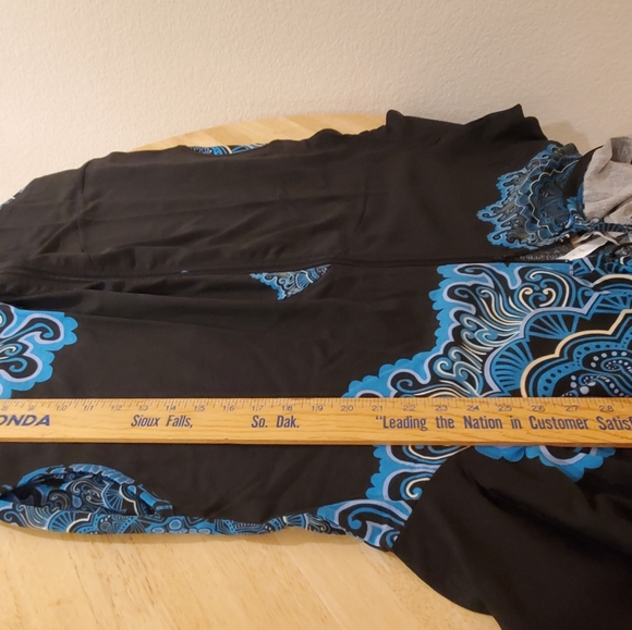 Metropolitan Black Blue Patterned Plus Size Lightweight Zip Hooded Jacket - Picture 10 of 13